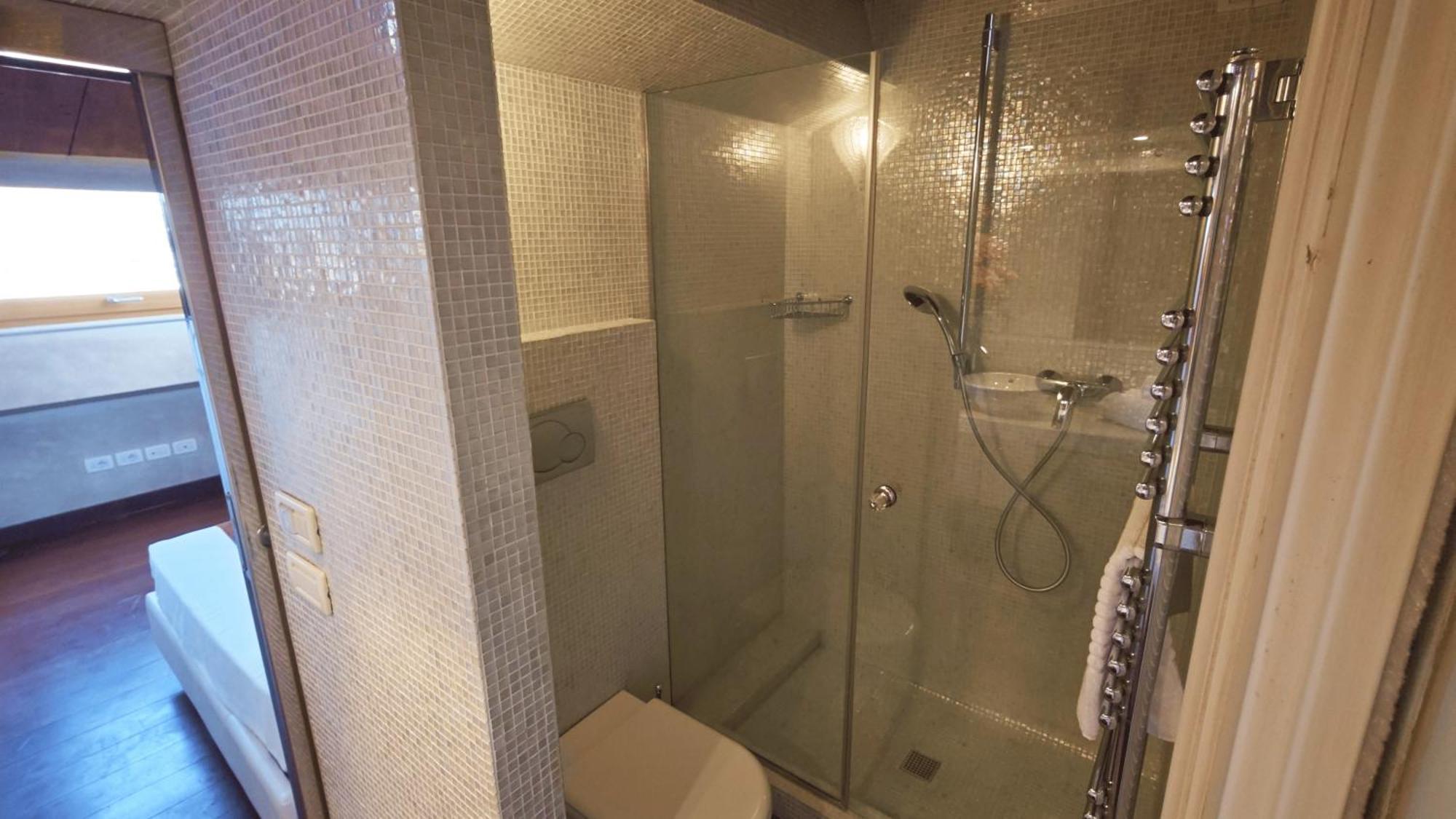 Opera Luxury Apartment Verona Exteriör bild