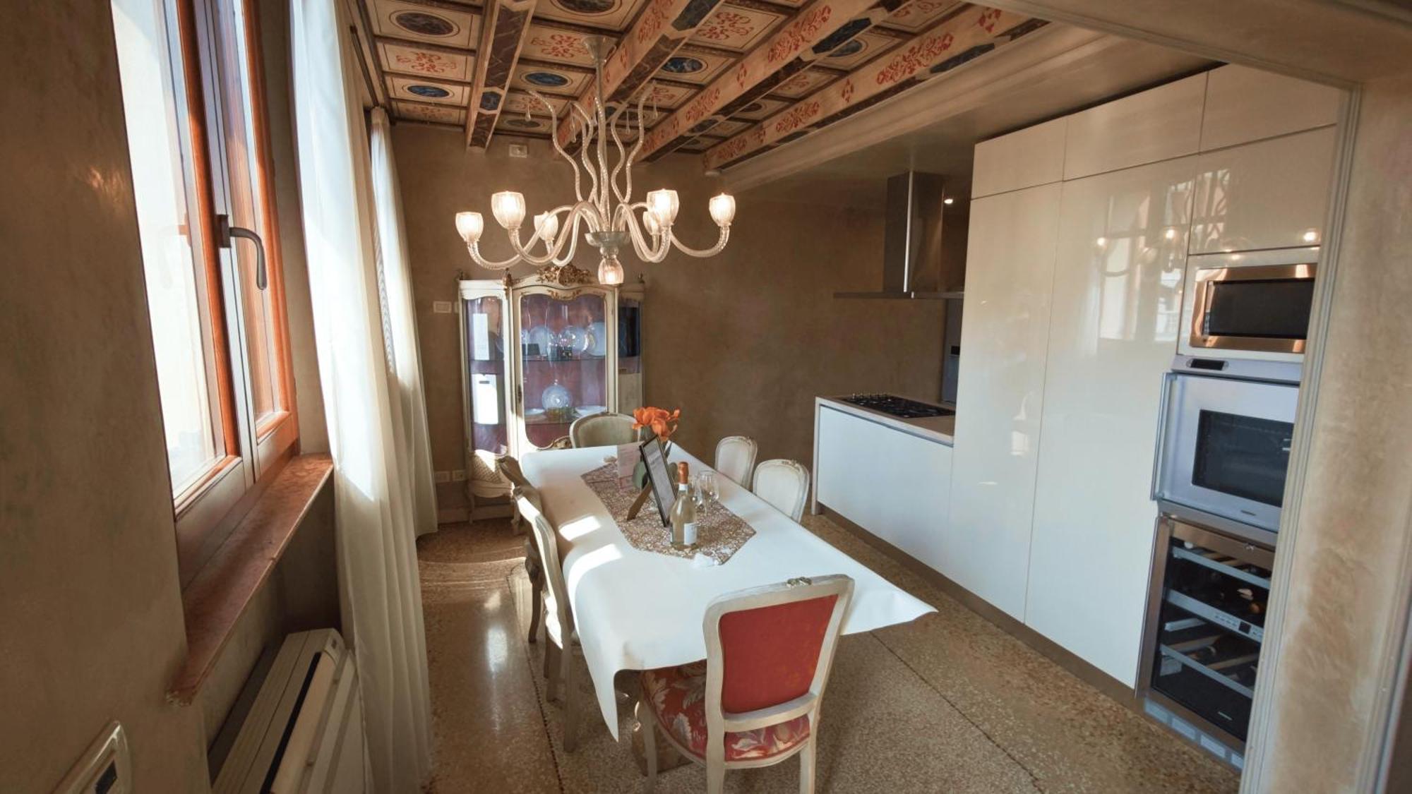 Opera Luxury Apartment Verona Exteriör bild