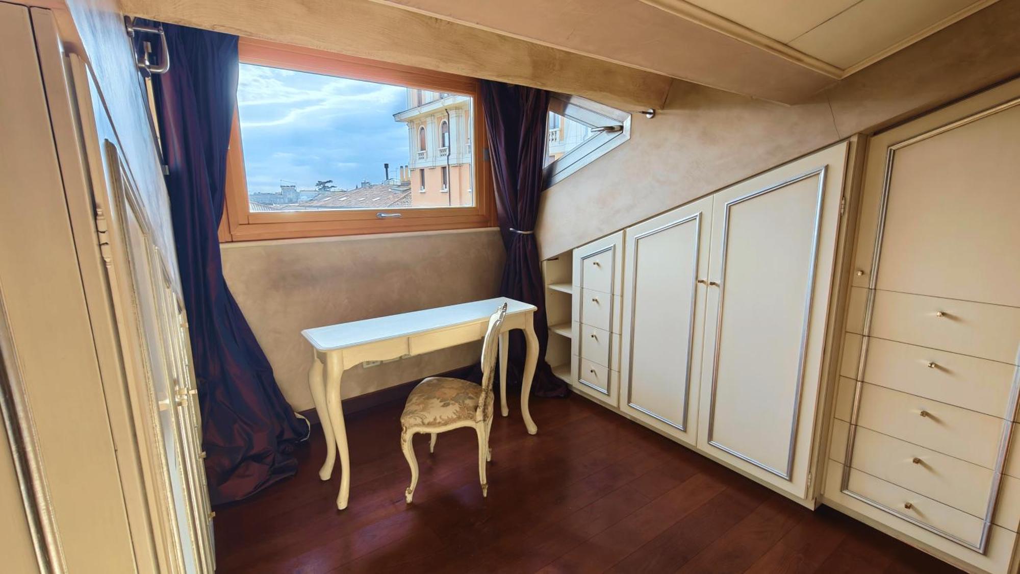 Opera Luxury Apartment Verona Exteriör bild