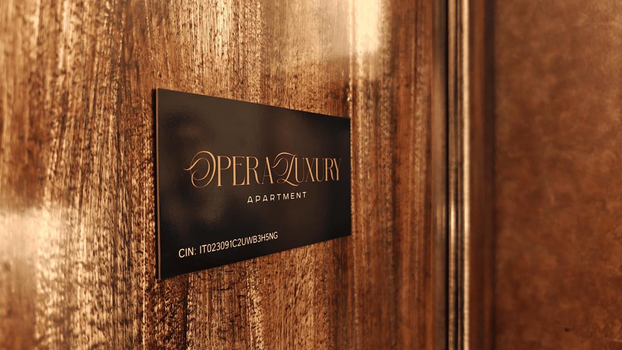 Opera Luxury Apartment Verona Exteriör bild