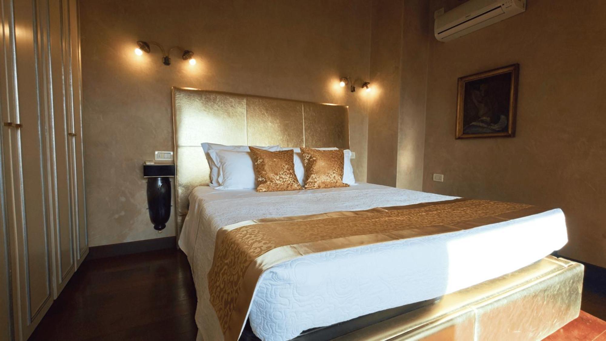 Opera Luxury Apartment Verona Exteriör bild